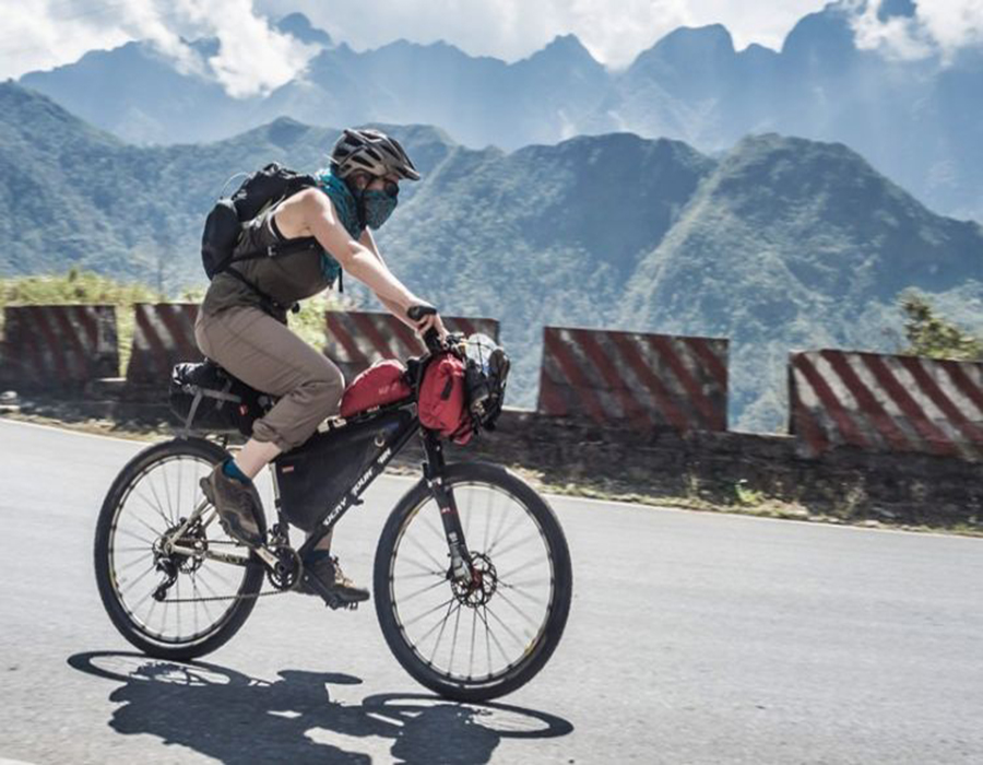 Hue to Da Nang Bicycle Tour 1 Day